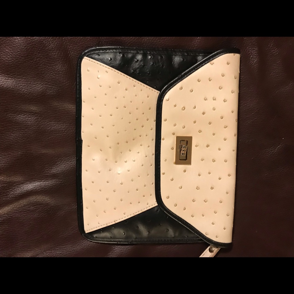 Aldo Tufted Leather stylish black& white bag wrist